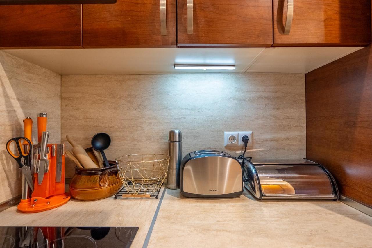 Premium Comfy 2Bdr Apt - Free Parking - Fast Wi-Fi София Экстерьер фото