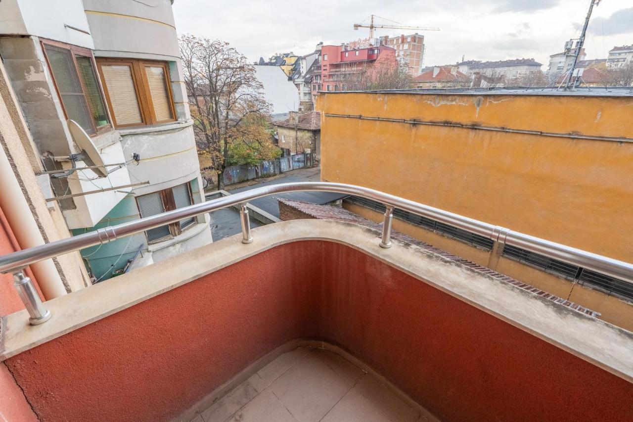 Premium Comfy 2Bdr Apt - Free Parking - Fast Wi-Fi София Экстерьер фото