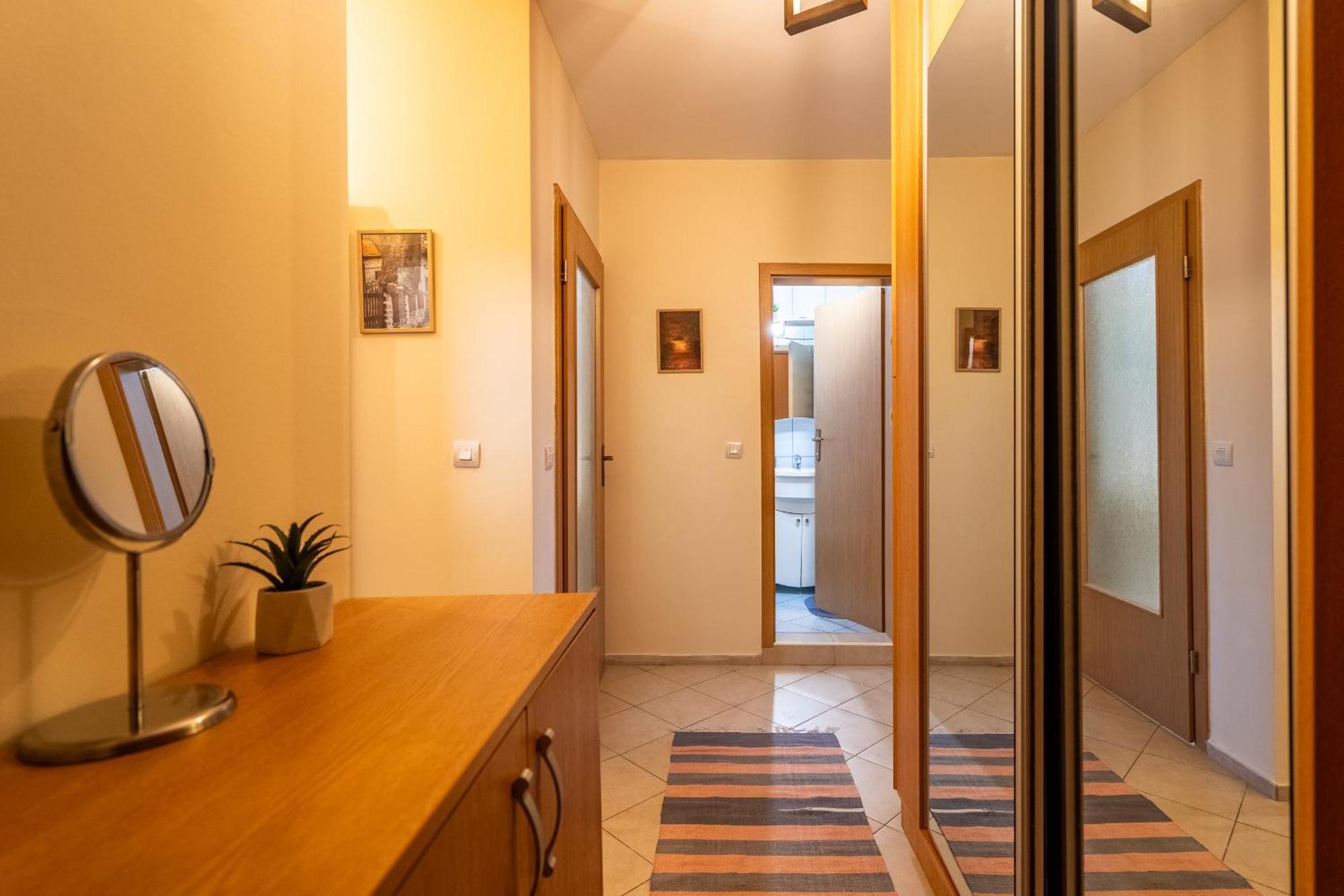 Premium Comfy 2Bdr Apt - Free Parking - Fast Wi-Fi София Экстерьер фото