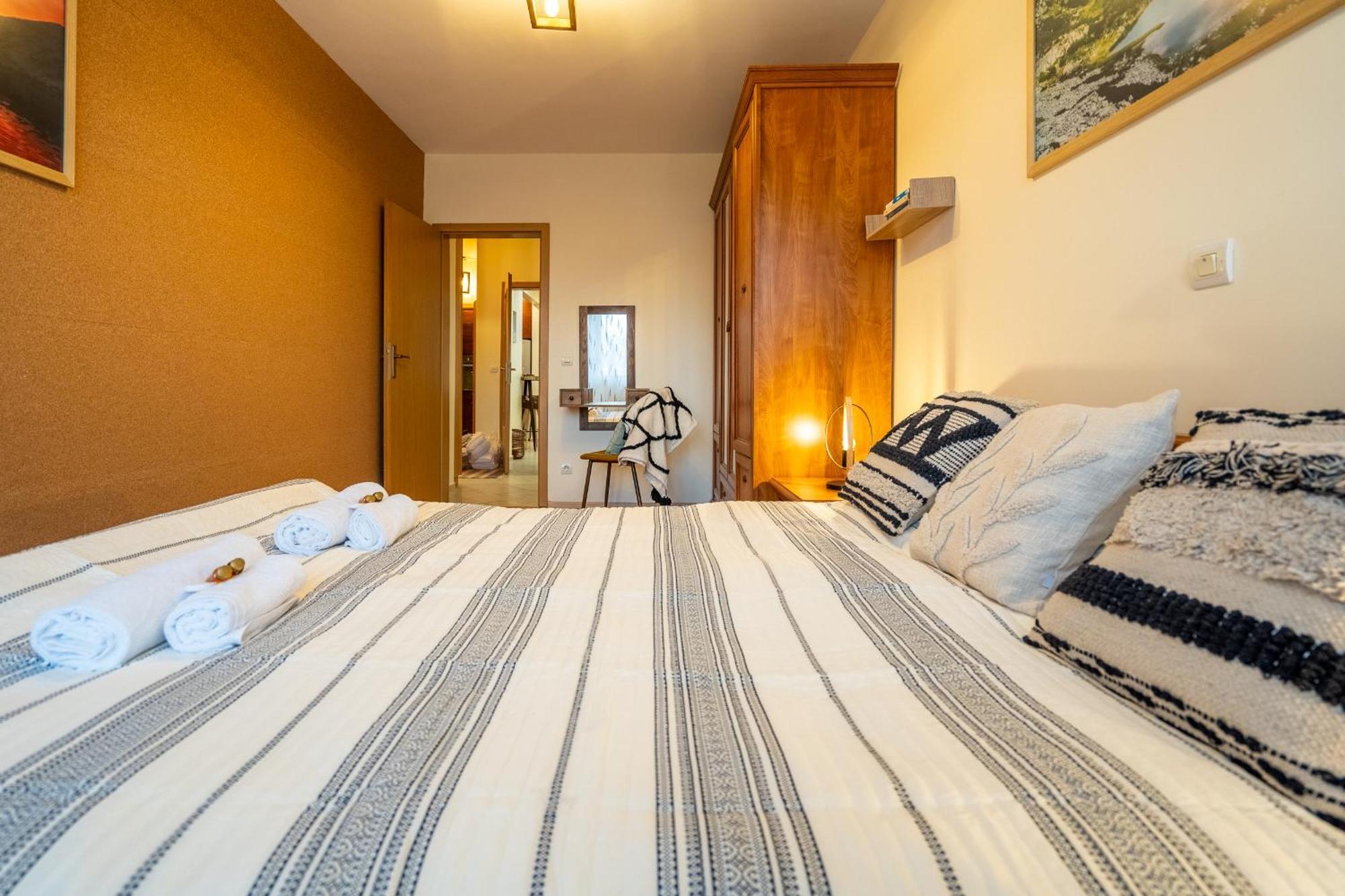 Premium Comfy 2Bdr Apt - Free Parking - Fast Wi-Fi София Экстерьер фото