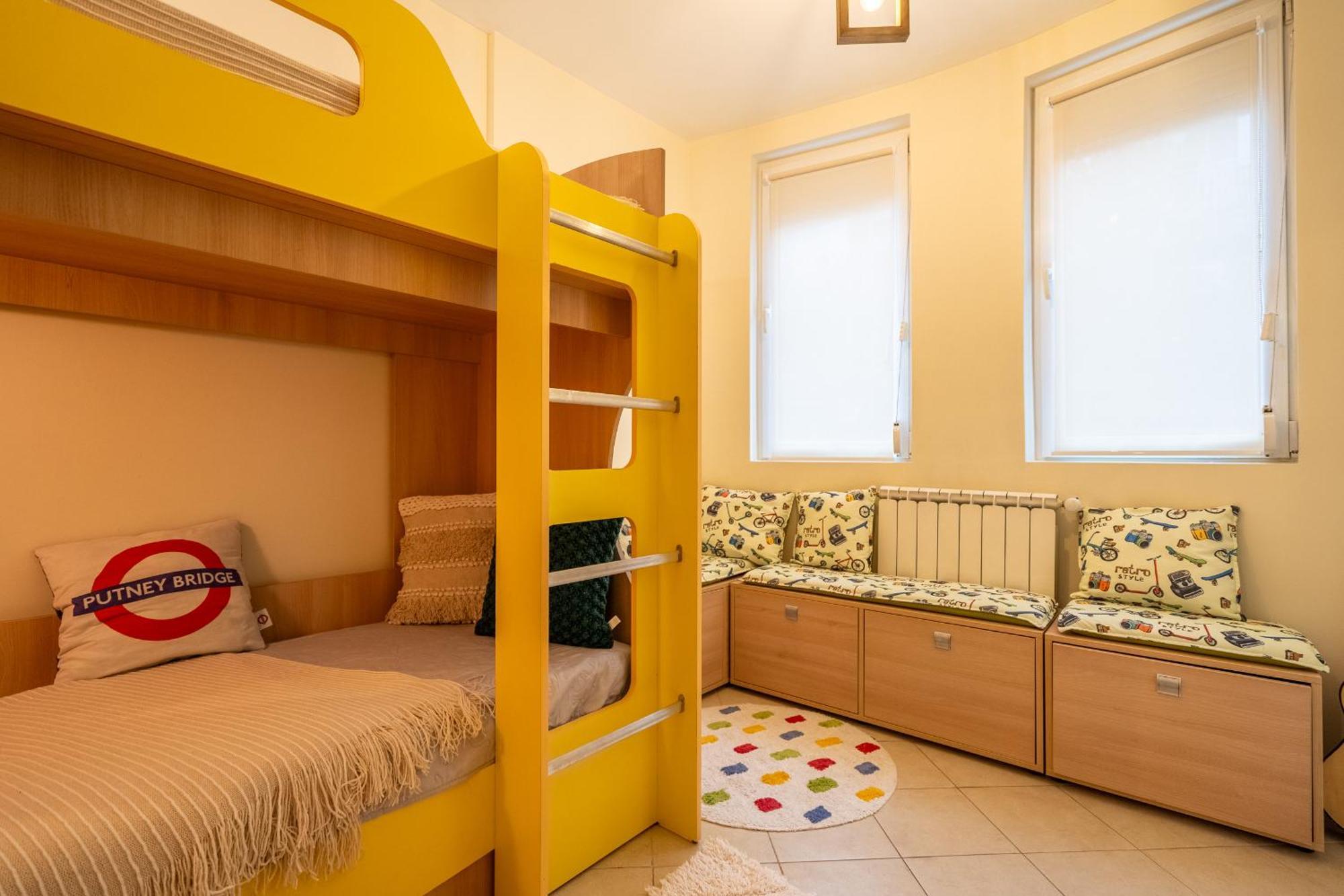 Premium Comfy 2Bdr Apt - Free Parking - Fast Wi-Fi София Экстерьер фото