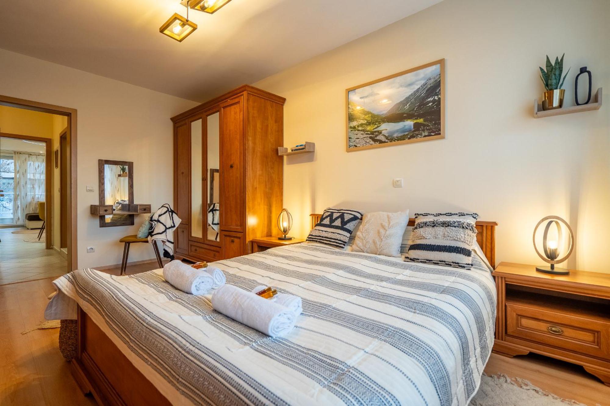 Premium Comfy 2Bdr Apt - Free Parking - Fast Wi-Fi София Экстерьер фото