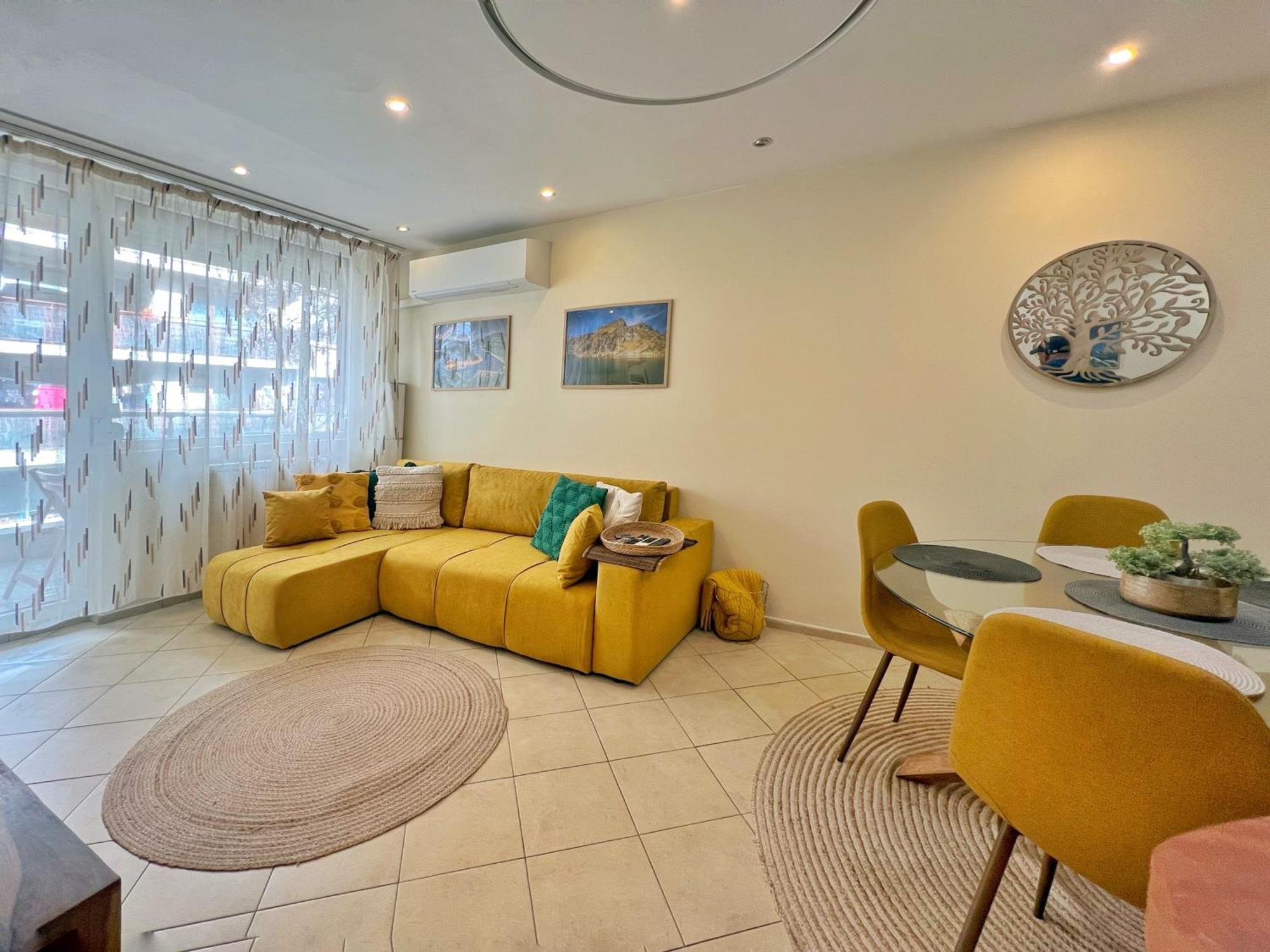 Premium Comfy 2Bdr Apt - Free Parking - Fast Wi-Fi София Экстерьер фото